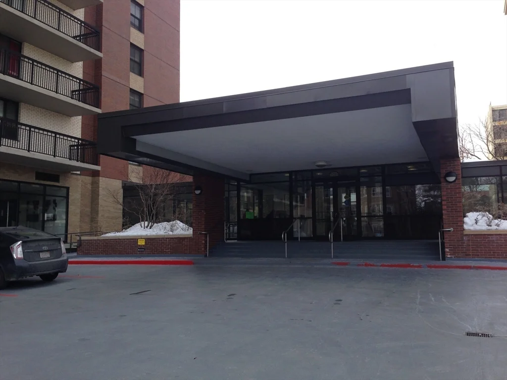 60 Longwood, Coolidge Corner