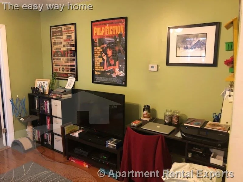 9 Lowell Ter, Magoun Square