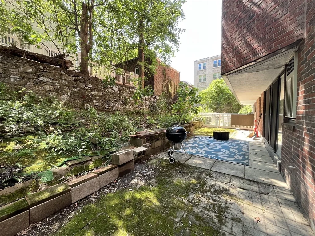 147 Kelton St, Allston