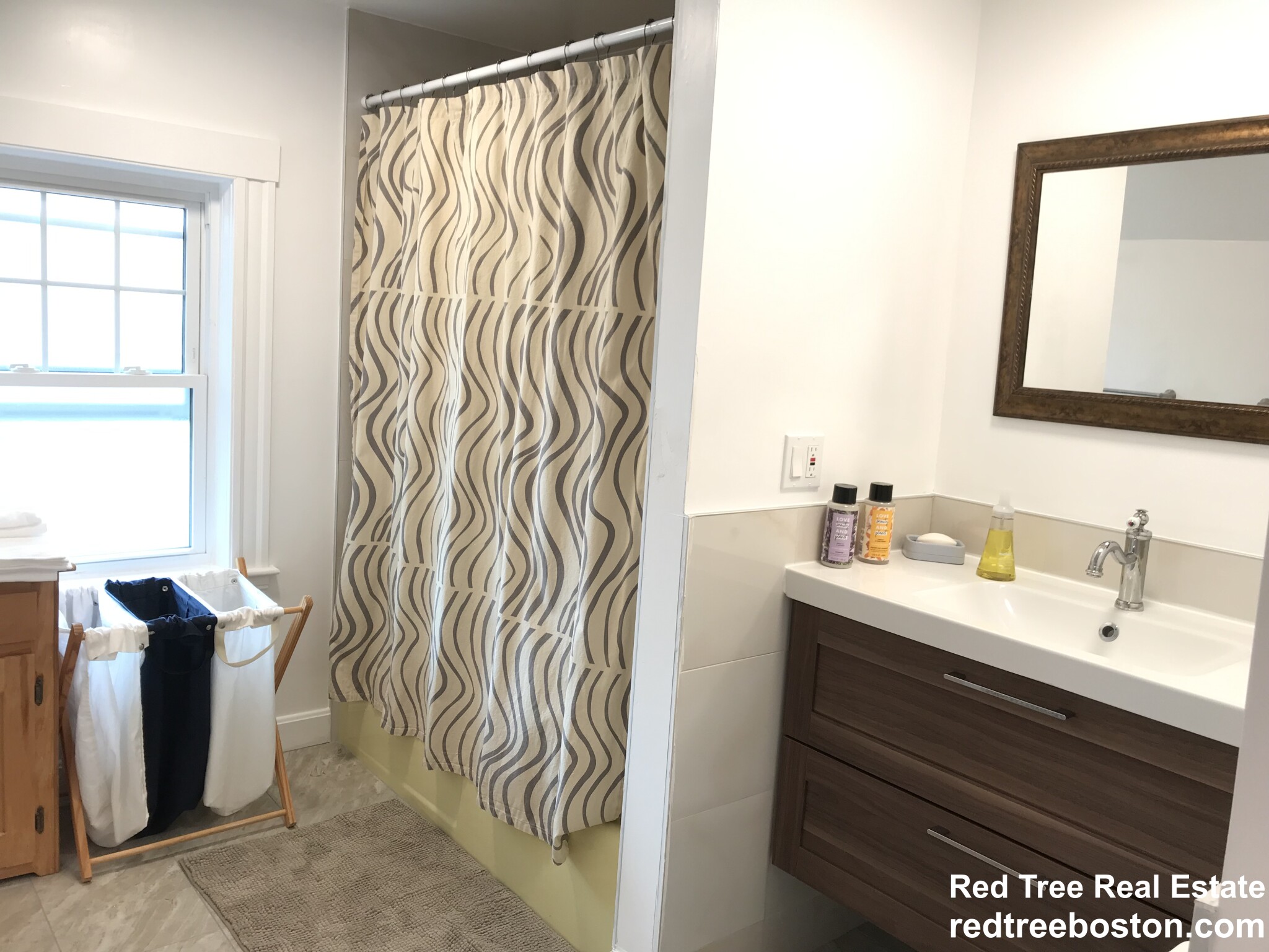 55 Woodcliff Rd, Newton Highlands