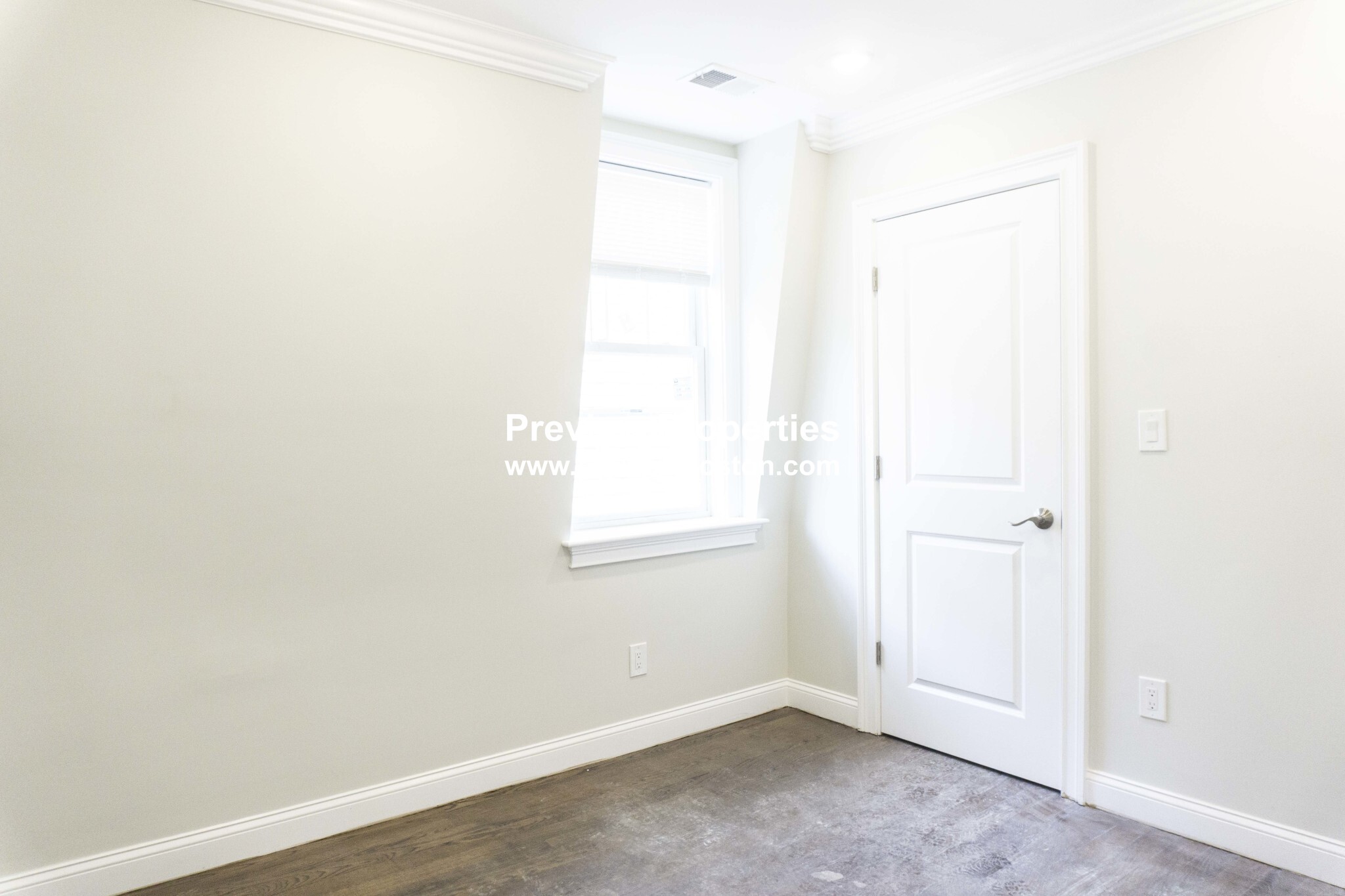 36 Monmouth St, East Boston