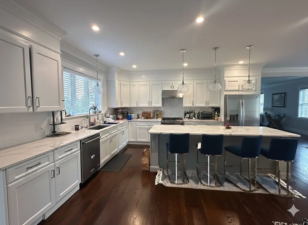 53 Old Mystic St, Arlington