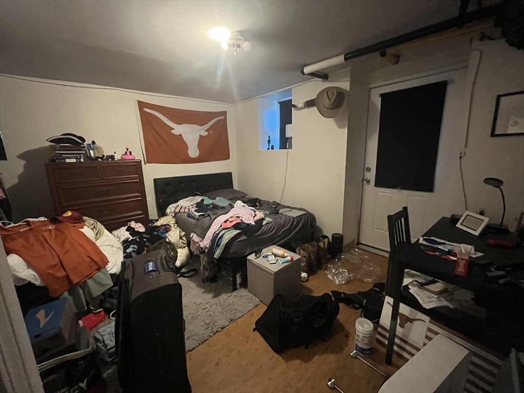 17-19 Putnam Ave, Riverside