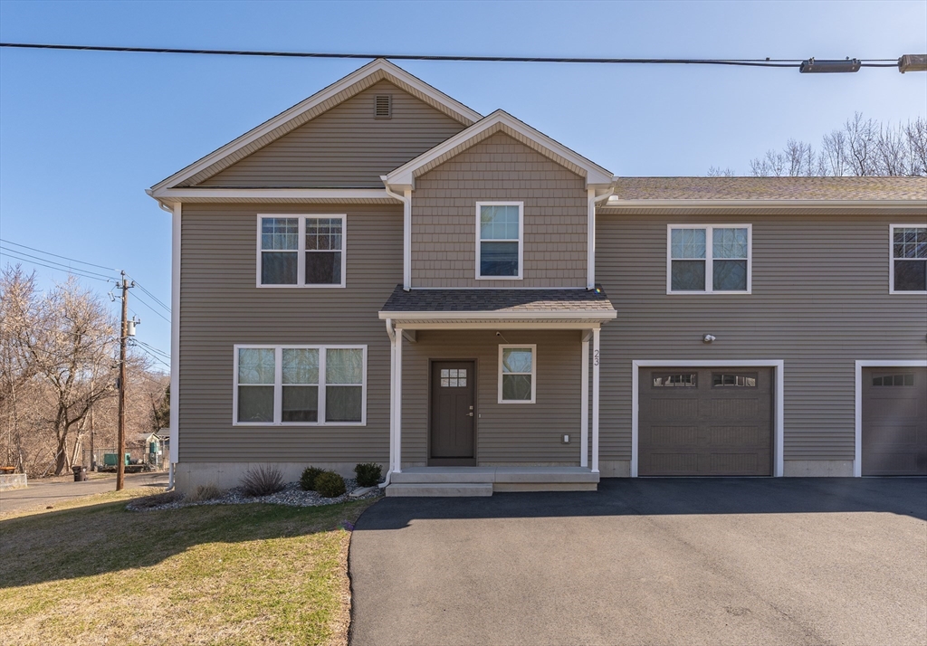 23 Moore St, Agawam