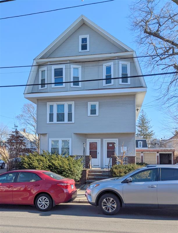 246 Harvard St, South Medford