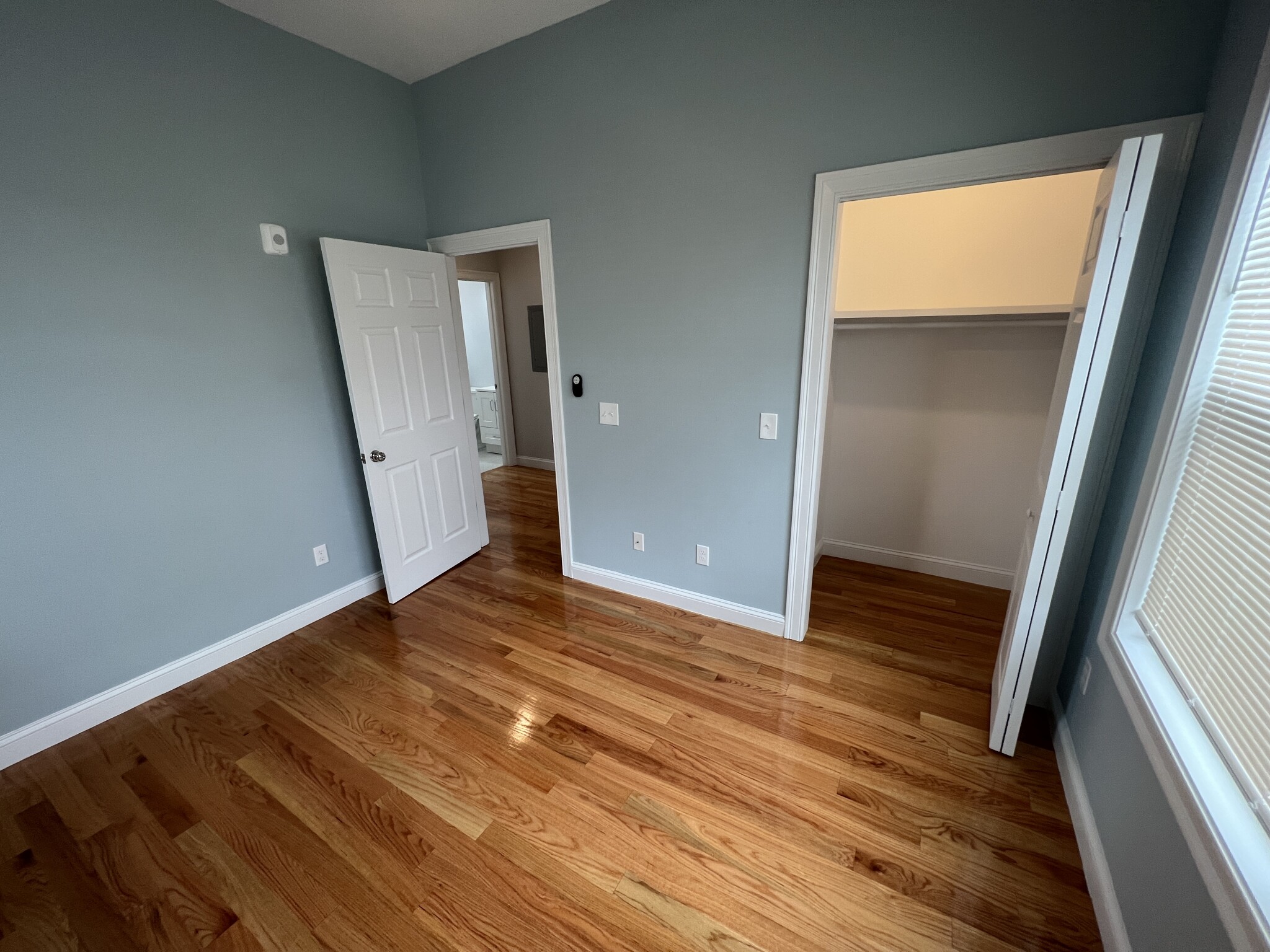 126 Cross St, East Somerville