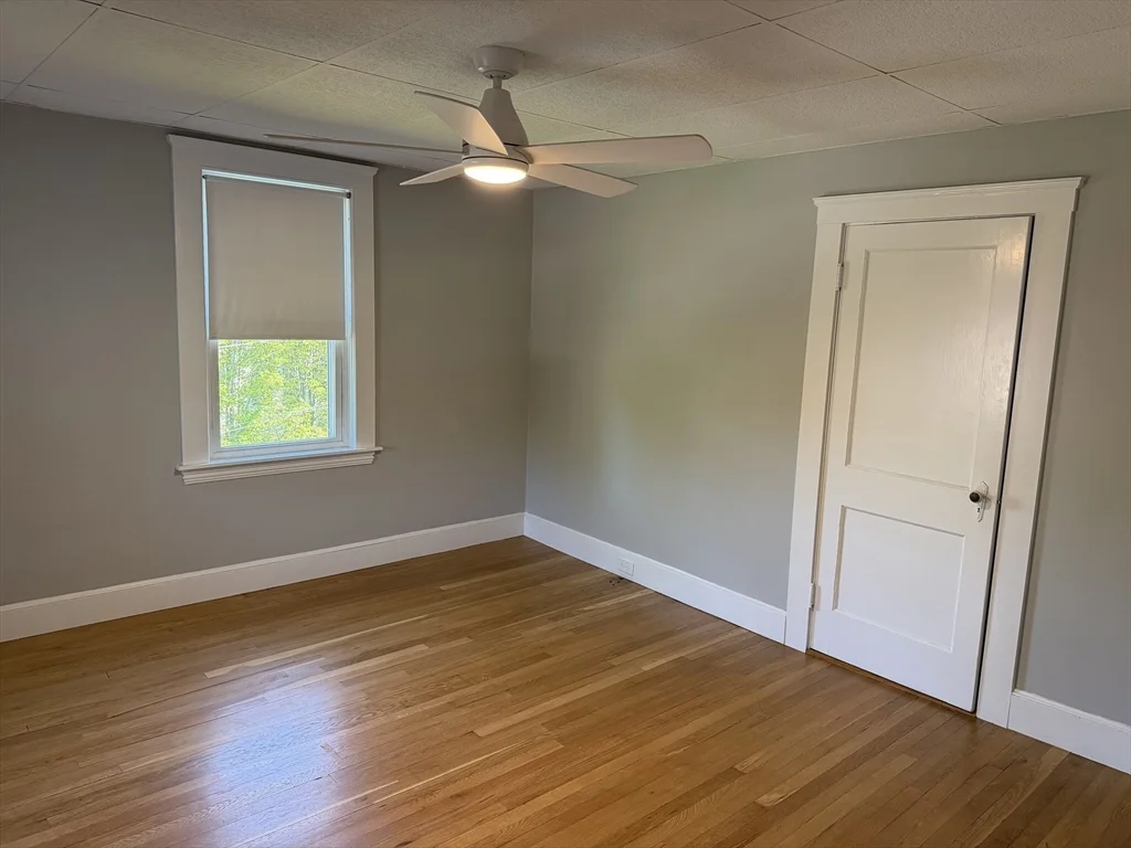 56 South Main St, Uxbridge