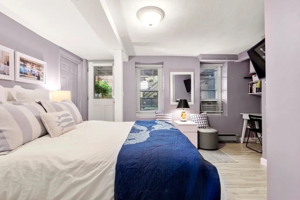 256 E St, South Boston