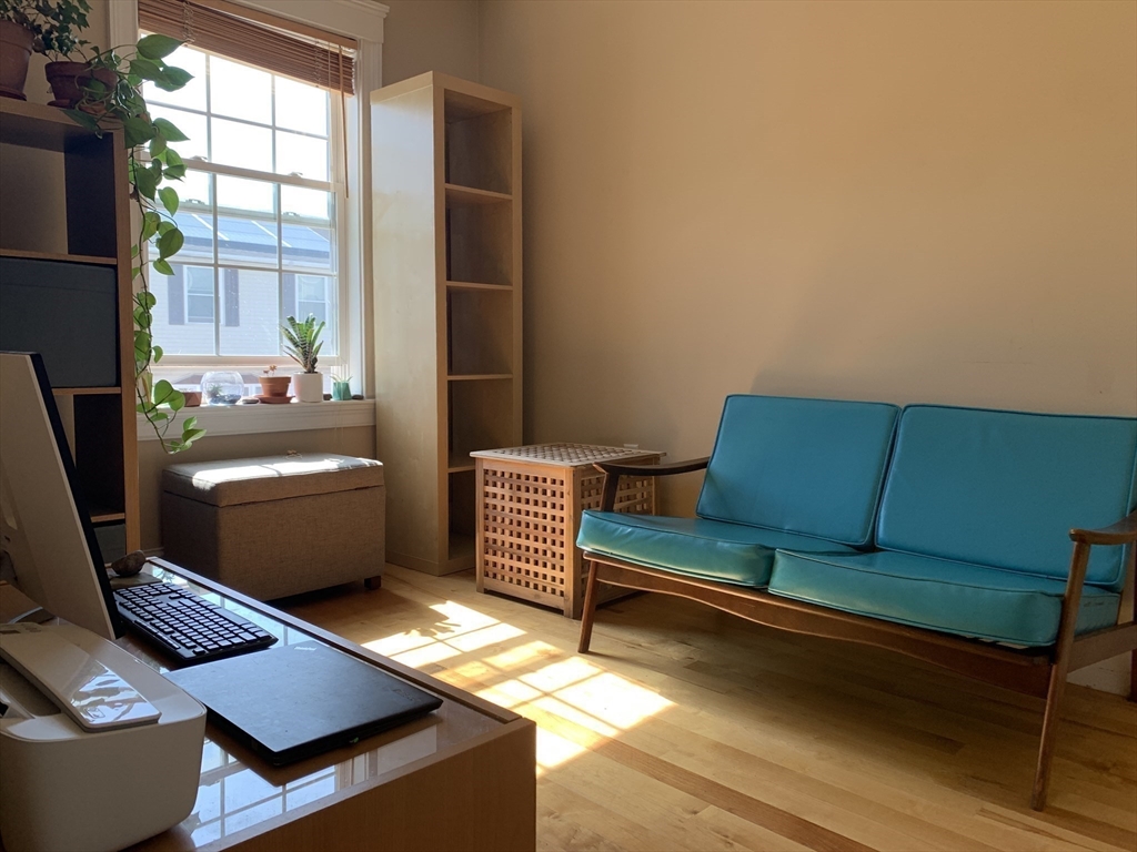 22 Ward St, South Boston