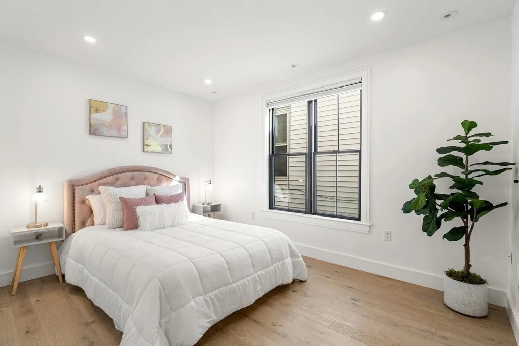 57 Saratoga St, East Boston