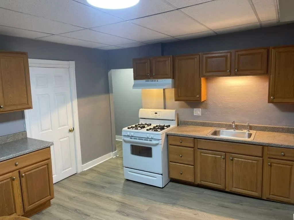 125 High St, North Attleboro