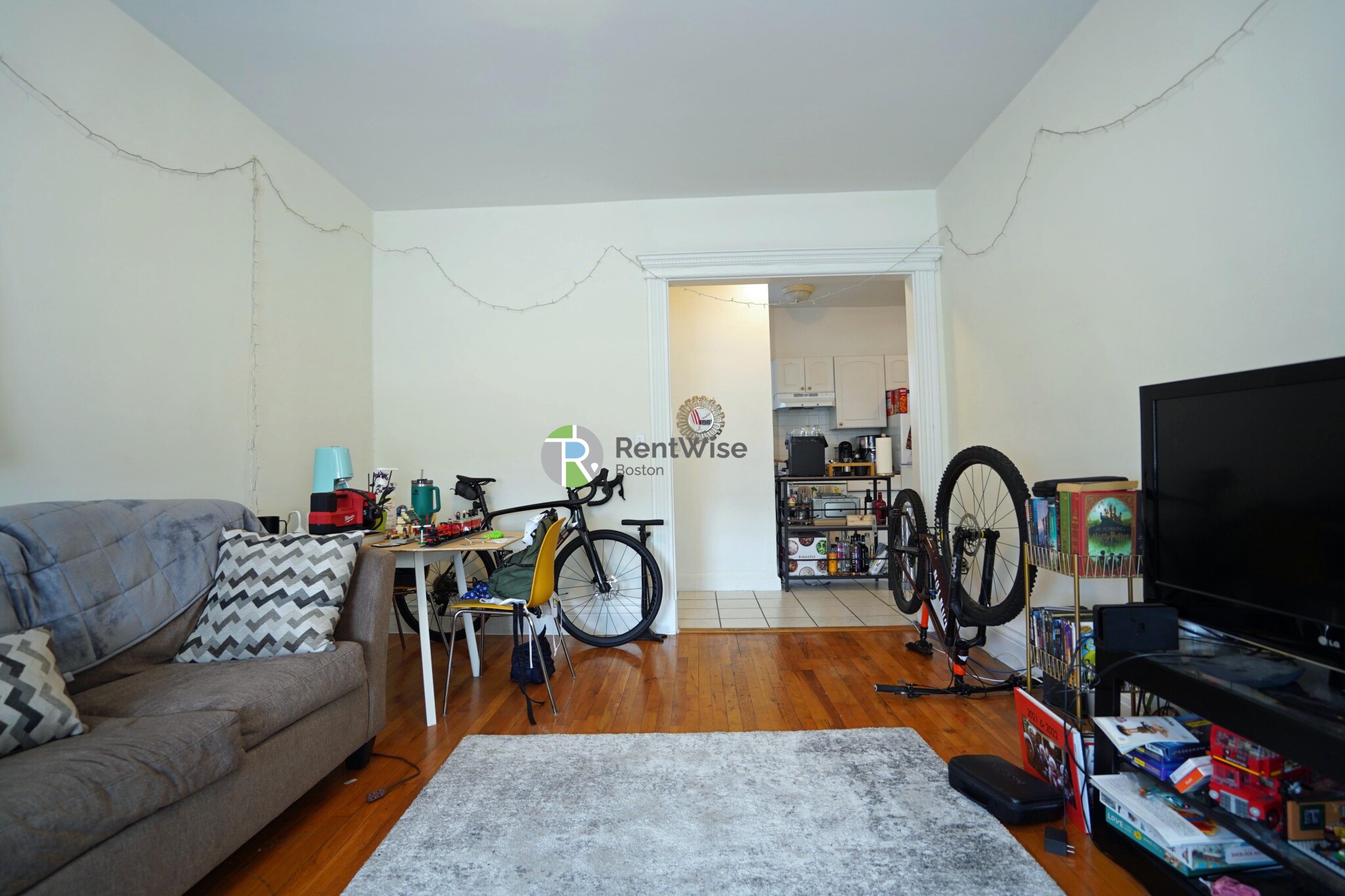 1298 Commonwealth Ave, Allston