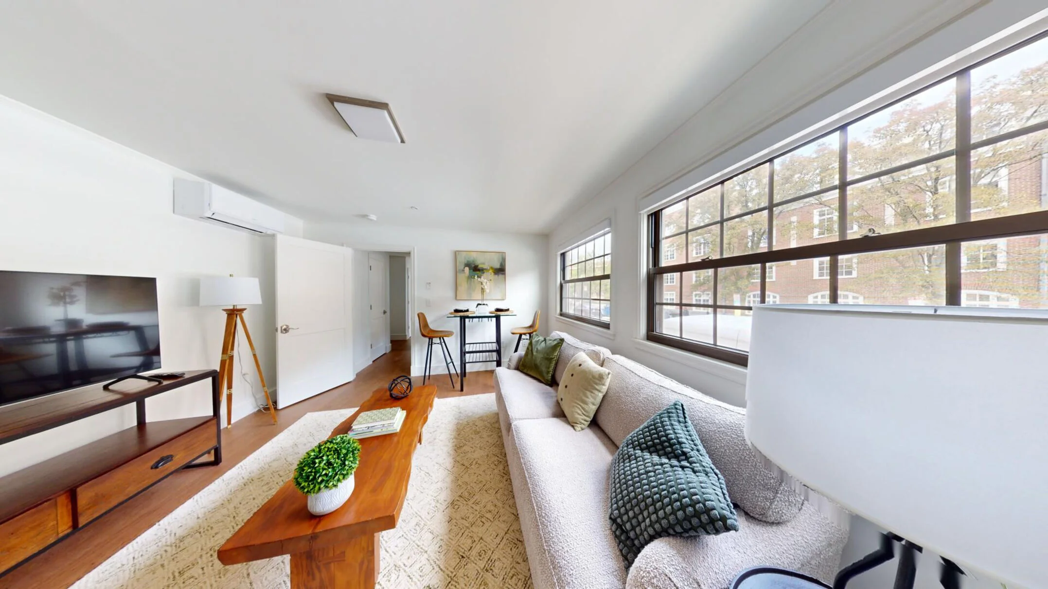 1200 Massachusetts Ave, Riverside