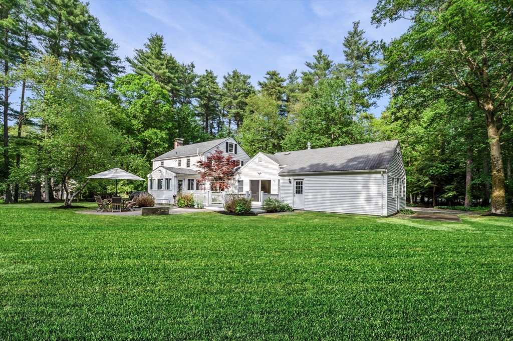 88 Haverhill Rd, Topsfield
