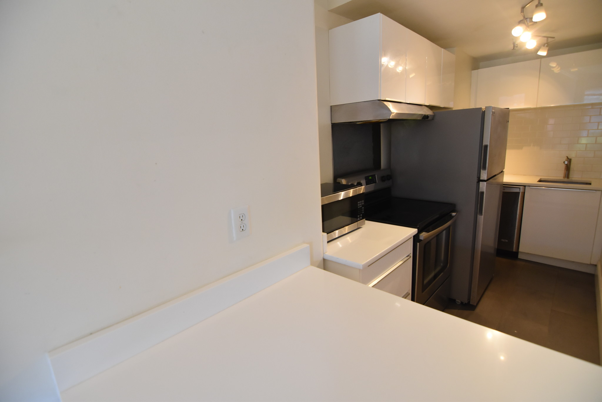 869 Beacon St, Fenway