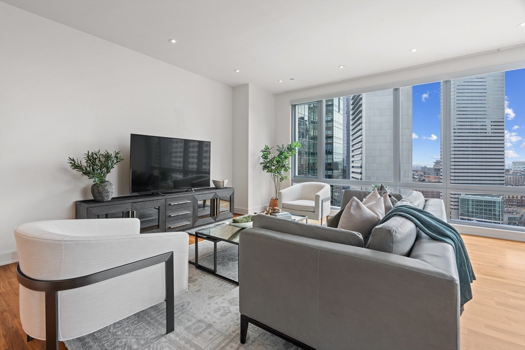 500 Atlantic Ave, Waterfront