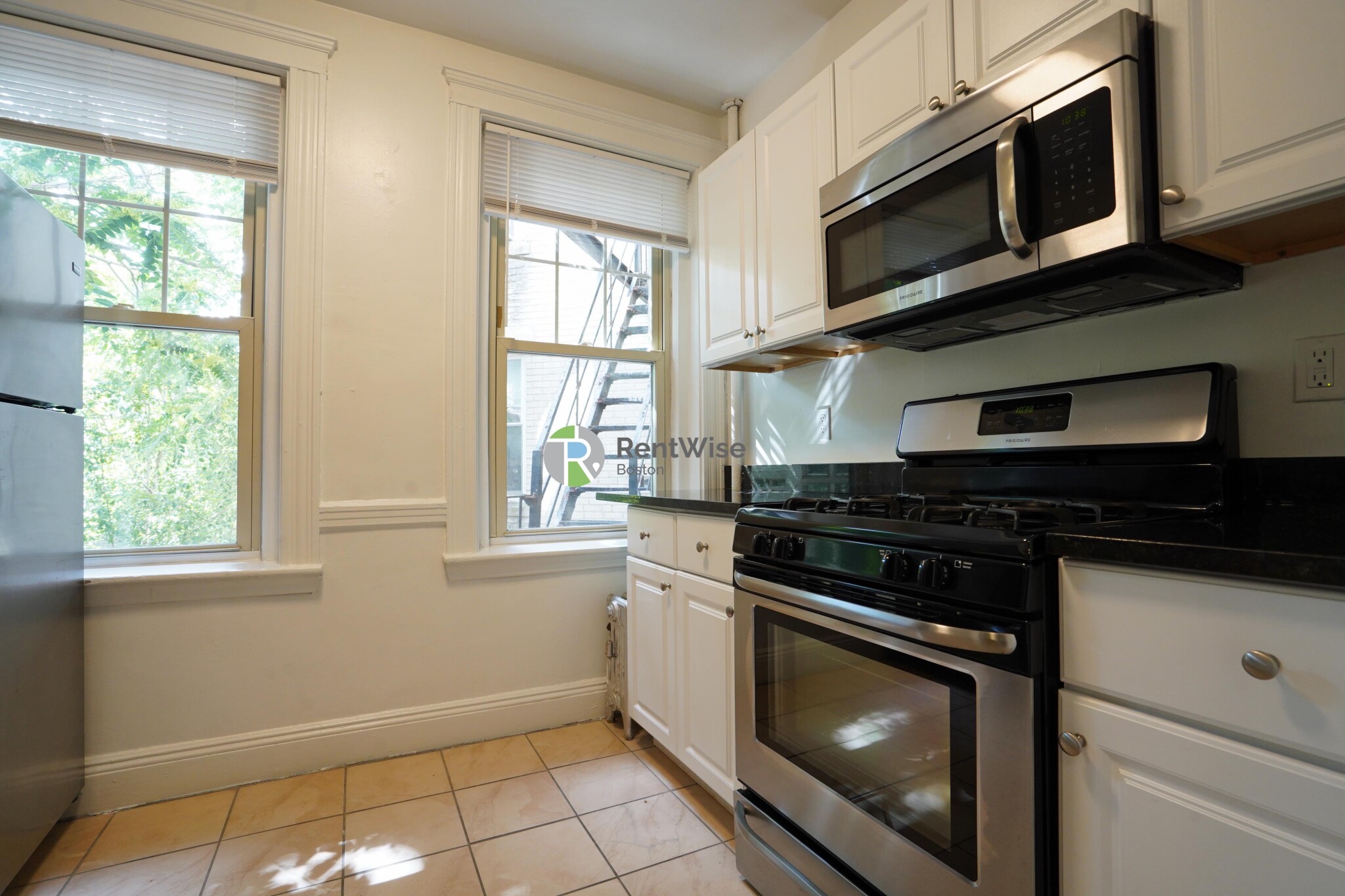 1848 Commonwealth Ave, Brighton