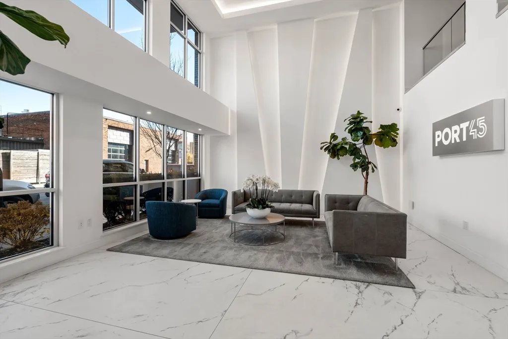 45 West 3rd St, South Boston