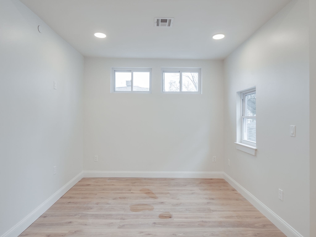 14 William St, Worcester