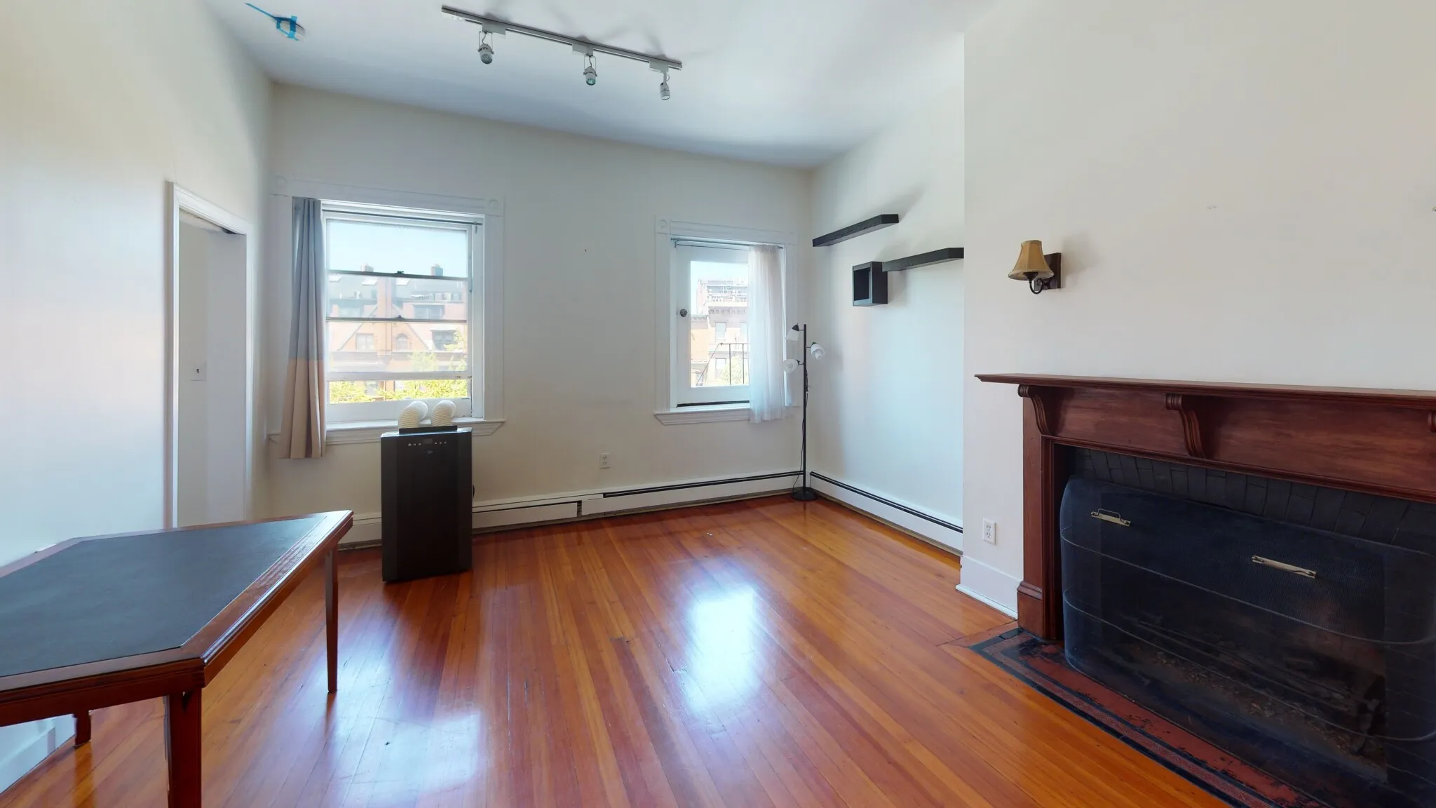 591 Beacon St, Fenway