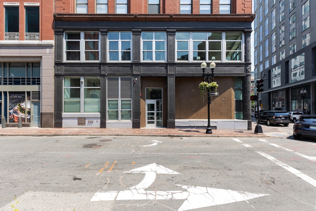 88 Kingston St, Downtown