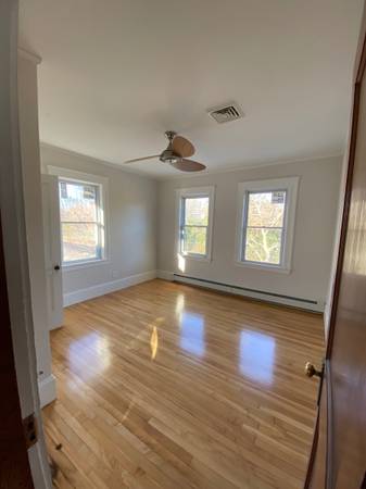 133 Grove St, Watertown