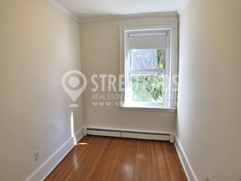 21 Fairbanks St, Griggs Park