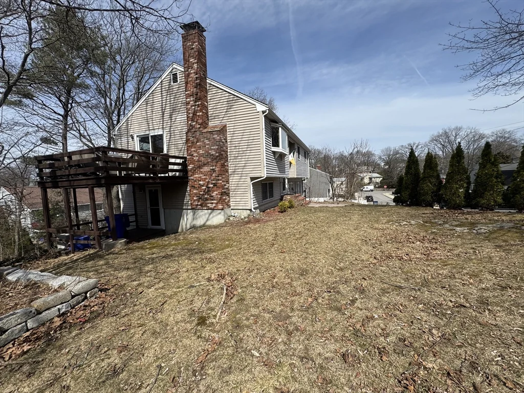 15 Curlew St, West Roxbury