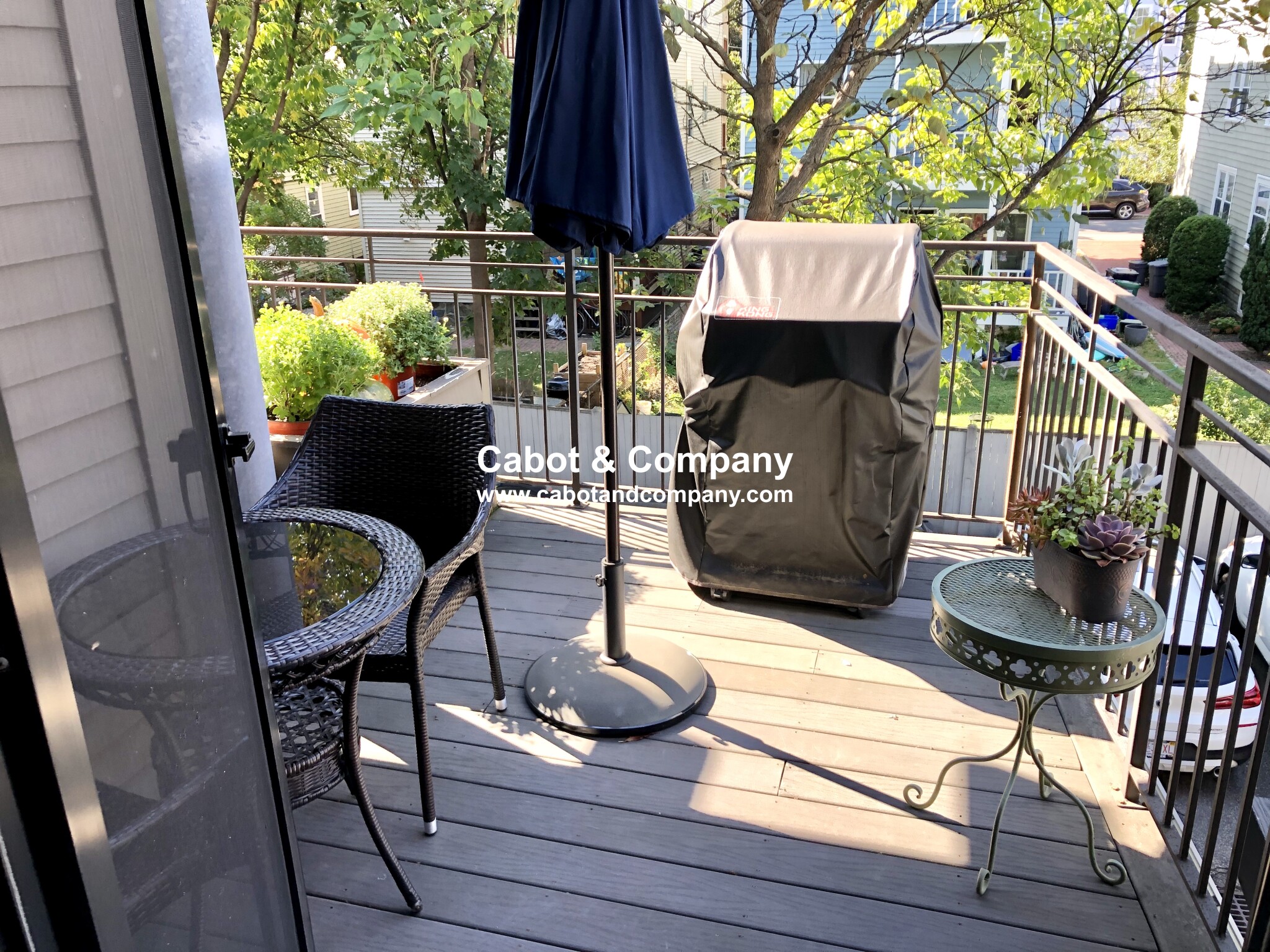 72 Hamilton St, Cambridgeport