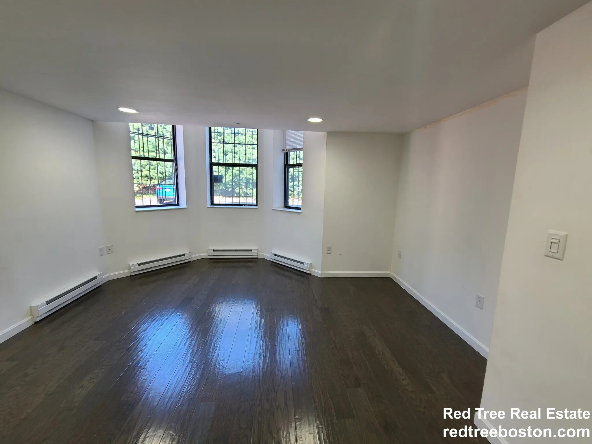 111 Queensberry St, Fenway