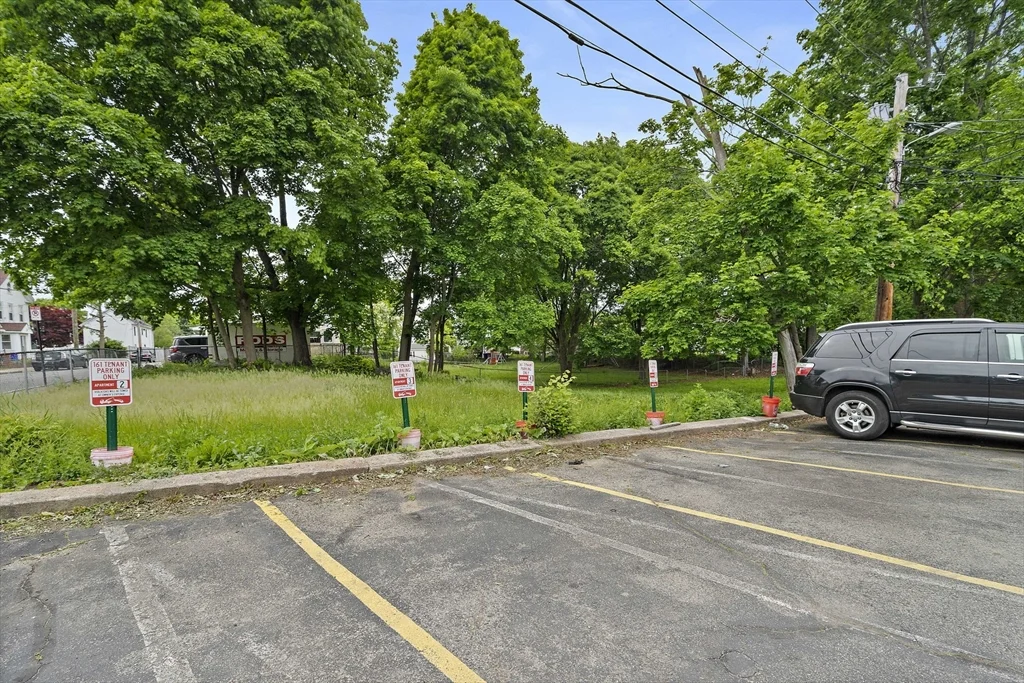 161 Neponset Valley Pkwy, Hyde Park