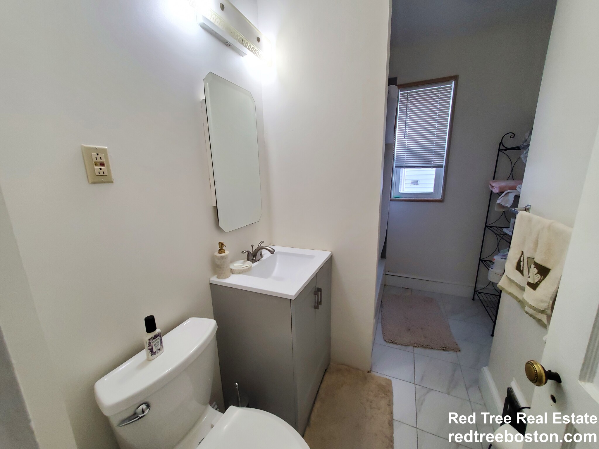 250 Belgrade Ave, Roslindale