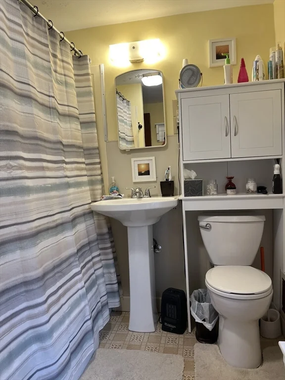 144 Linwood St, Uxbridge