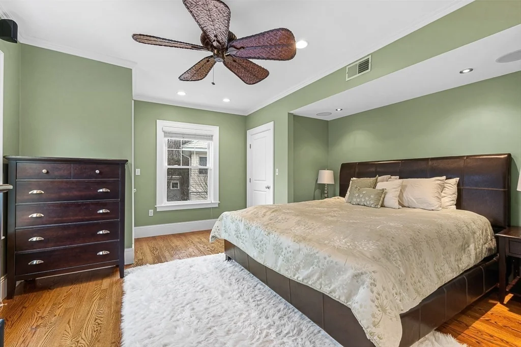 34 Glen Rd, Winchester