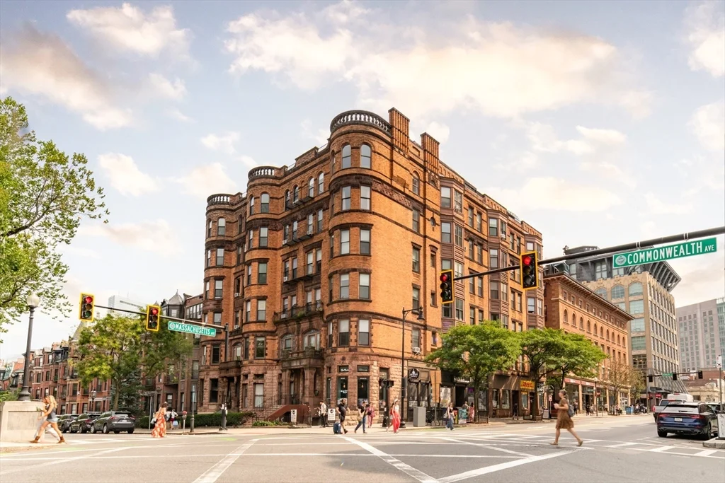 362 Commonwealth Ave, Back Bay