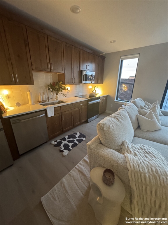 400 W Broadway, South Boston