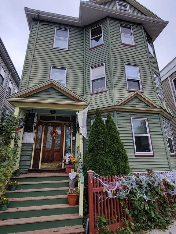 20 Forbes St, Jamaica Plain