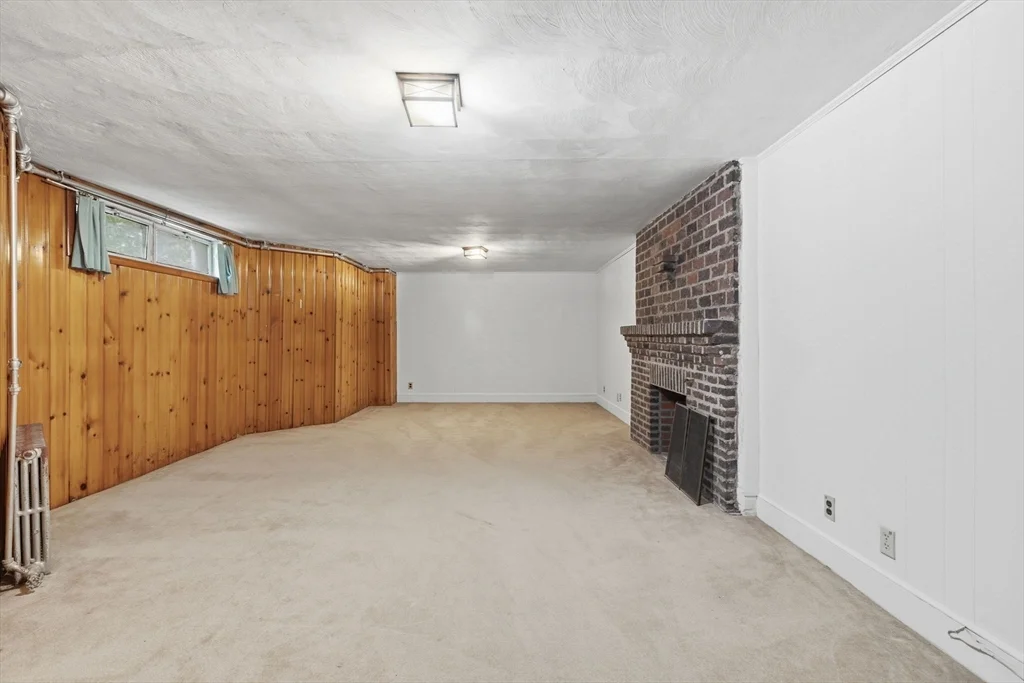 180 Eliot St, Chestnut Hill