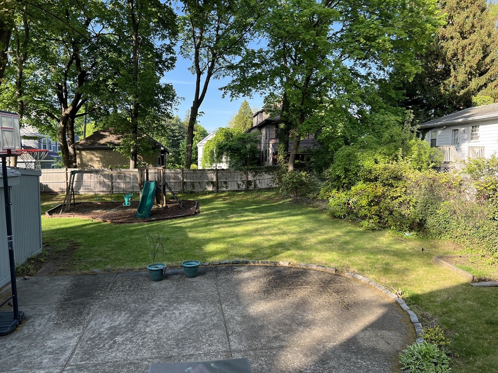 254 Park St, West Roxbury