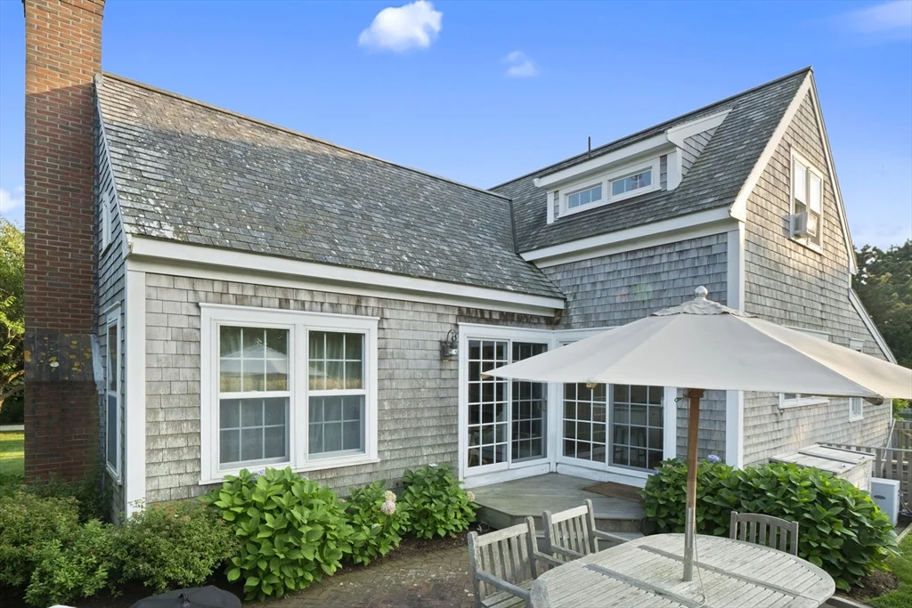 2 Drew Ln, Nantucket
