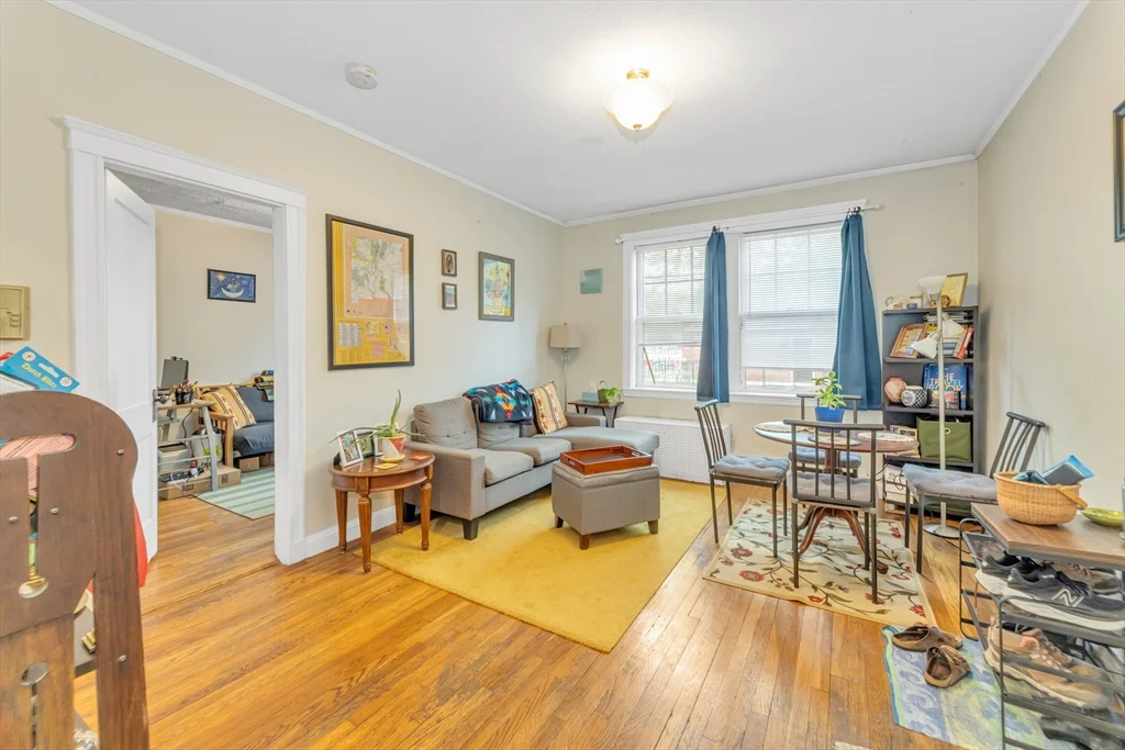 179 Kent, Longwood