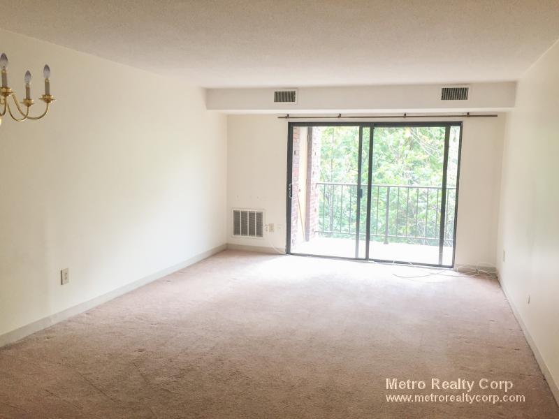 70 Centre St, Coolidge Corner