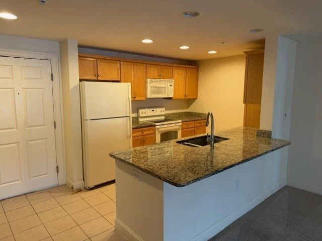 1214 Emerald Ct, Tewksbury