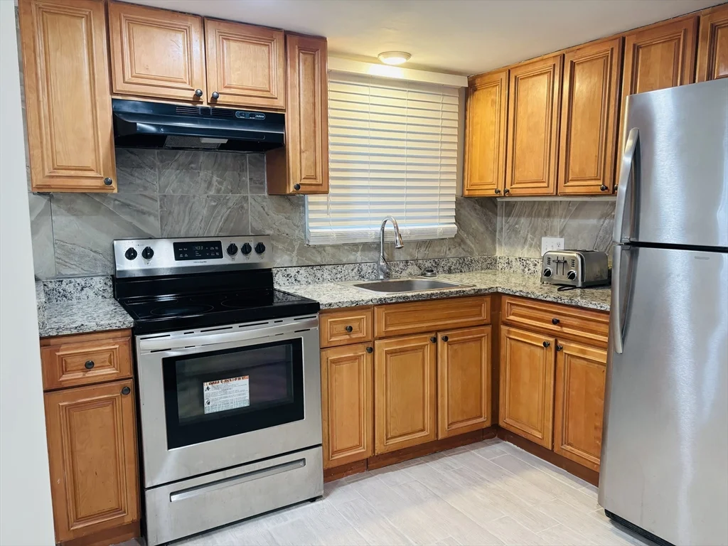 55 Woodlawn Ave, Chelsea