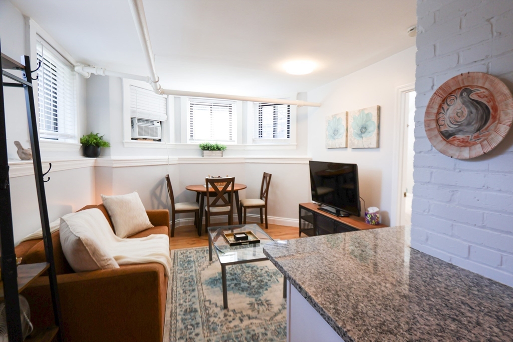 39 Glenville, Boston