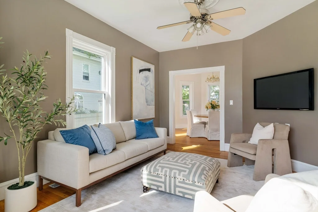 87 College Ave, Medford