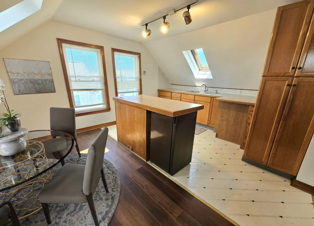 398 Charles St, Malden