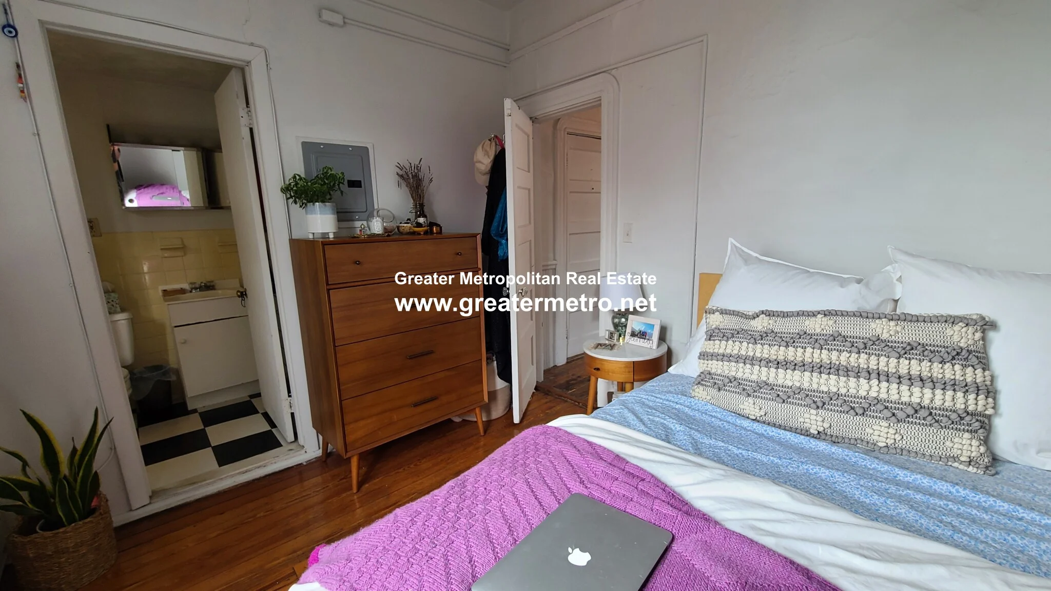 10 Unity St, North End