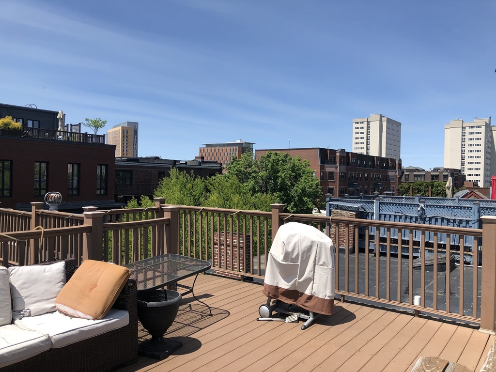 2A Wellington St, South End