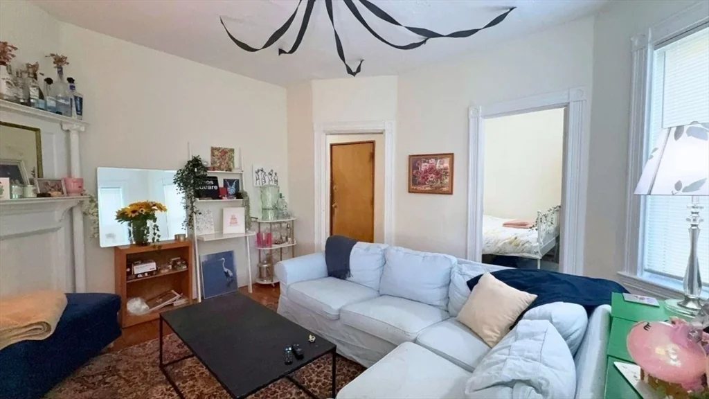 26 Darling, Mission Hill